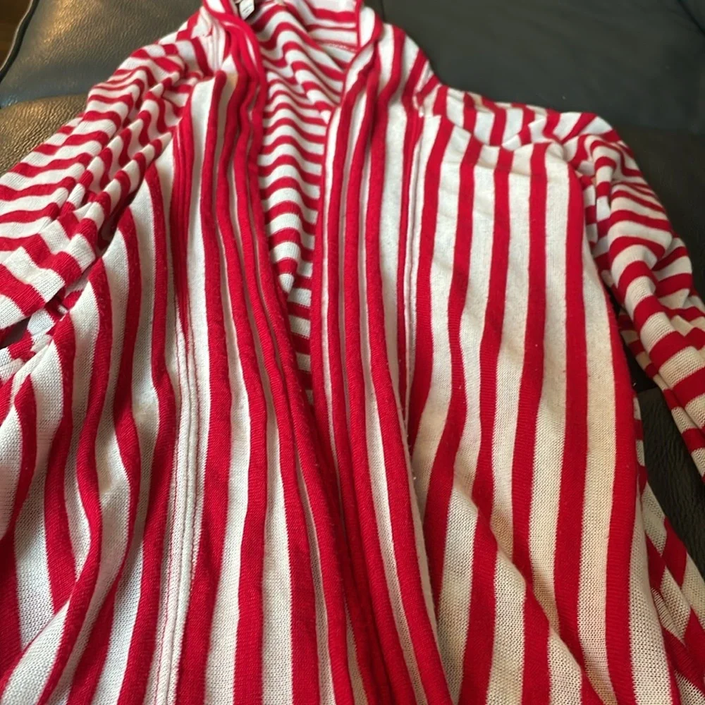 Kate Madisen Shrug Top Size L Red White Stripes - Picture 8 of 8